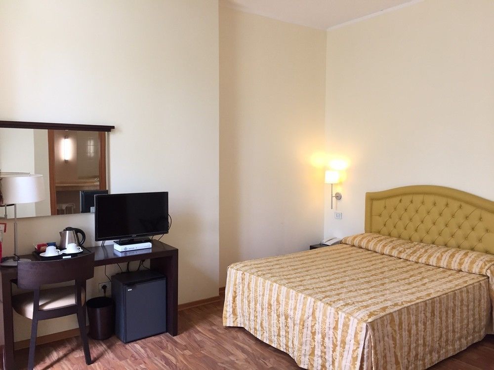 Due Colonne 3*
